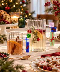 Mug e brocca Christmas Tales con manico decorato con regali – Ichendorf Milano