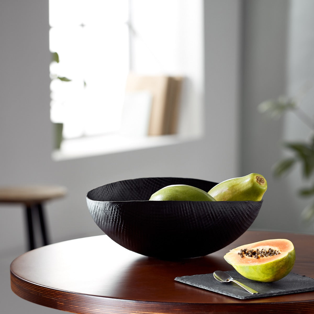 Ciotola Outback Ovale L | Ciotole di design in alluminio nero verniciato a polvere - 219005