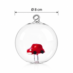 Palla di Natale Ichendorf Milano Sweet & Candy con macchina rossa in vetro, Ø 8 cm