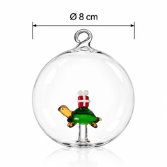 Palla di Natale Tartaruga con Pacco Regalo Woodland Tales Ichendorf Milano in vetro diametro 8 cm
