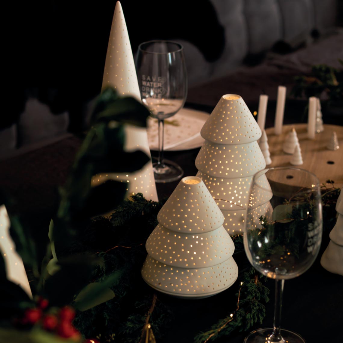 Porta Tealight Albero di Natale in Ceramica Bianca Satinata H21,5 - 4990748