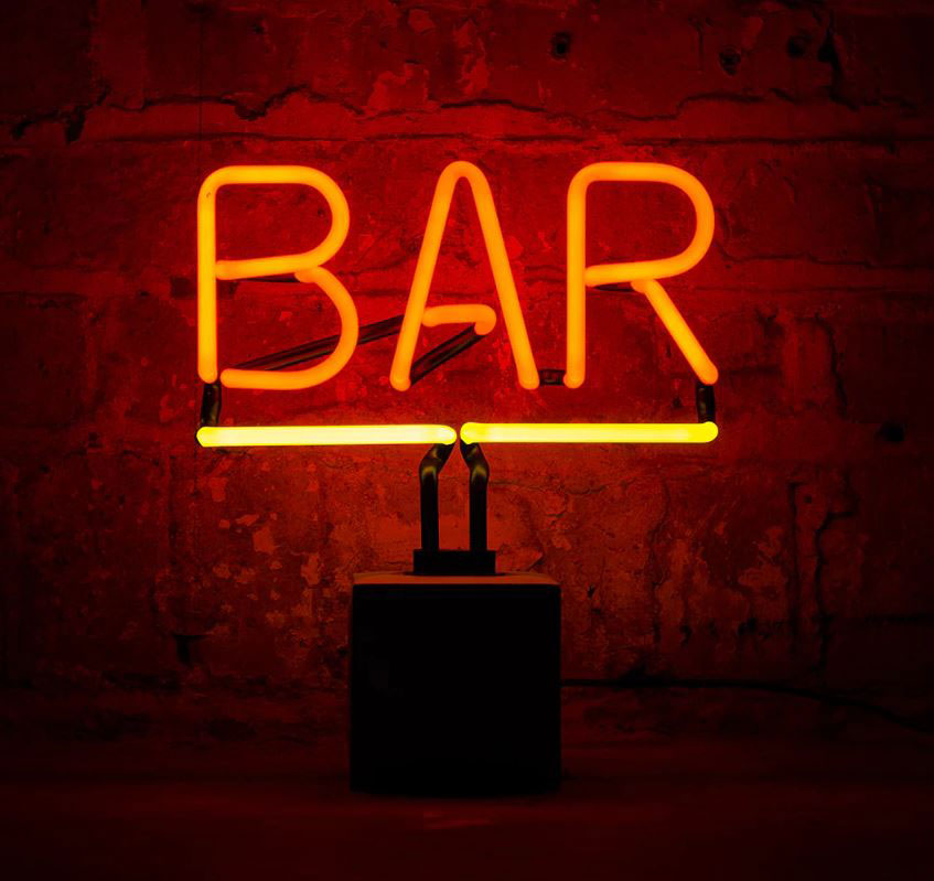 Locomocean | Scritta Neon Bar su base in Cemento - DK-NSET-BAR