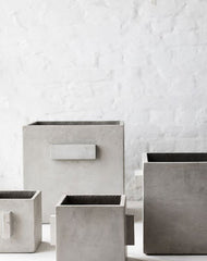 Vaso in cemento quadrato grigio con manici | Vasi di design in cemento Serax - CONFIG0459
