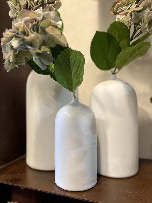 Vaso monofiore in ceramica bianca Design Enzo De Gasperi